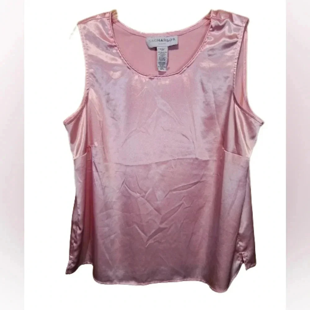 Sag Harbor Woman Pink Satin-like top. NWOT